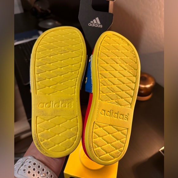 Adidas Adilette Comfort K Lego slide Kids size 12K - Picture 3 of 4
